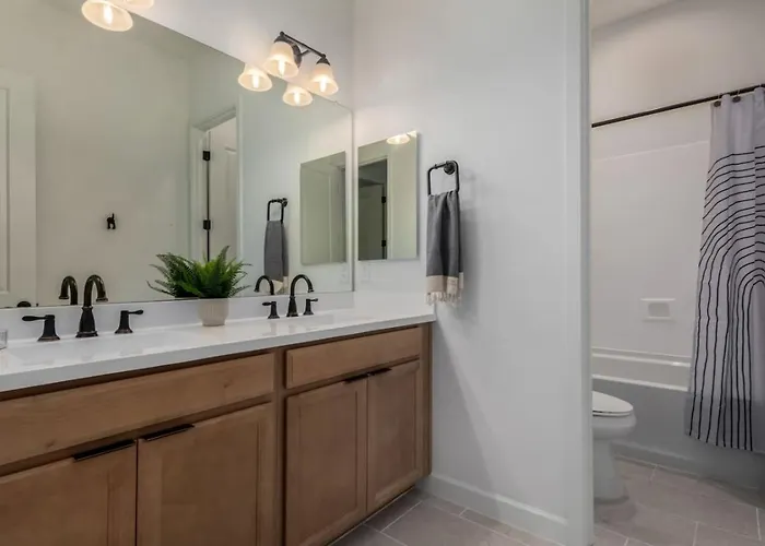 Luxe 4br Retreat With Pool, Hot Tub And Sunset Views * Liberty