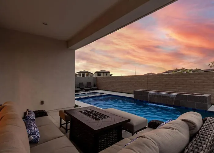 Luxe 4br Retreat With Pool, Hot Tub And Sunset Views Holiday home